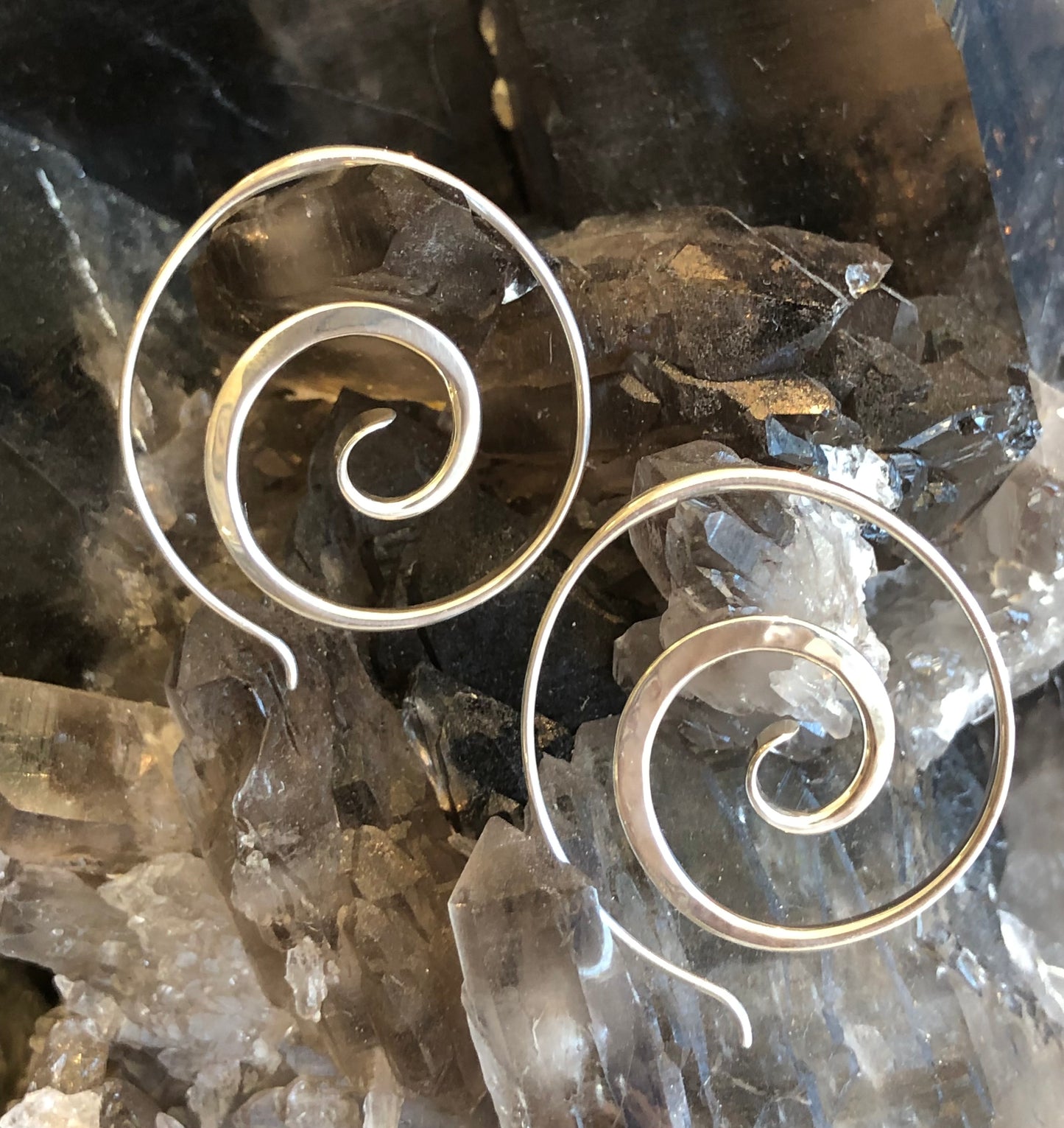 E L Designs "Crop Circle" Spiral Sterling Silver Hoop Earrings