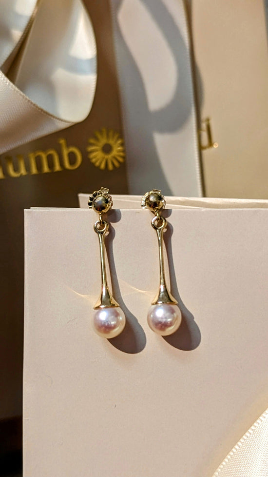 Load image into Gallery viewer, Plumb Gold Original Pearl Drop Earrings
