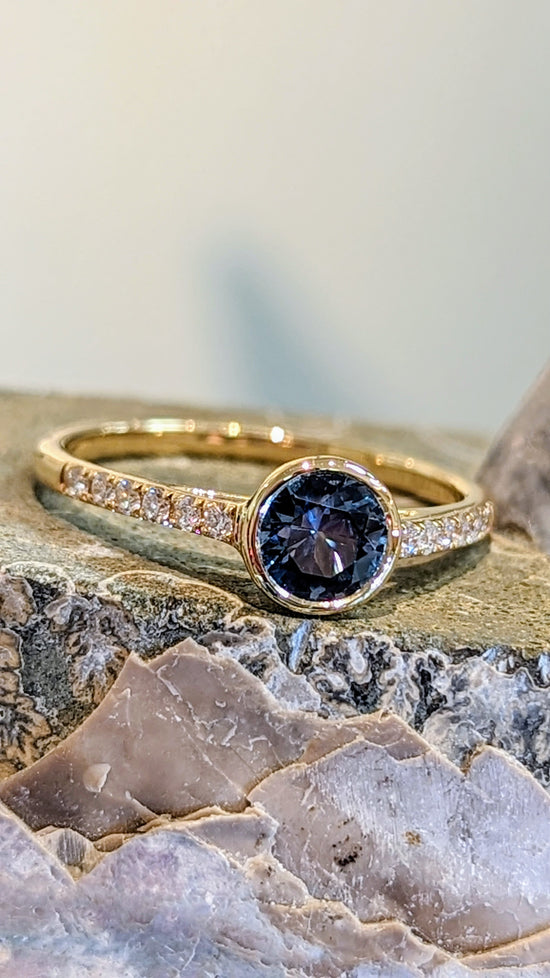Load image into Gallery viewer, Stackable Montana Sapphire Ring
