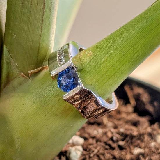 "Roxanne" Sapphire Ring