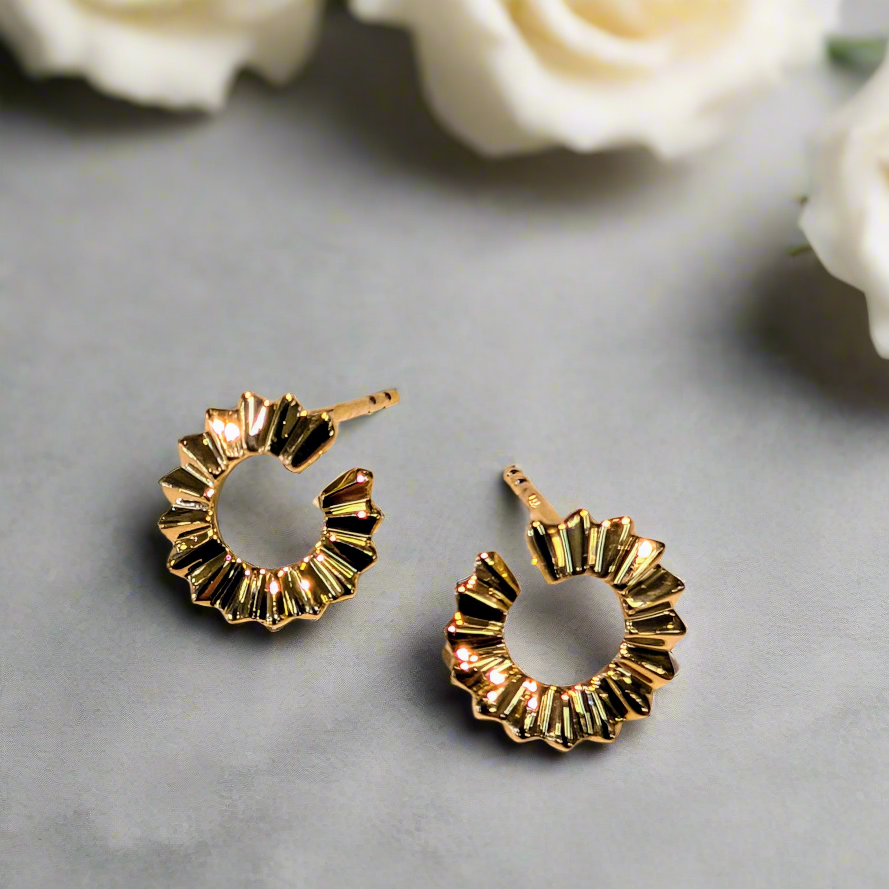 Faceted Semicircle Studs