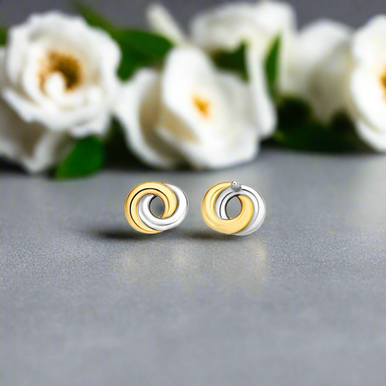 Interlocking Ring Stud Earrings