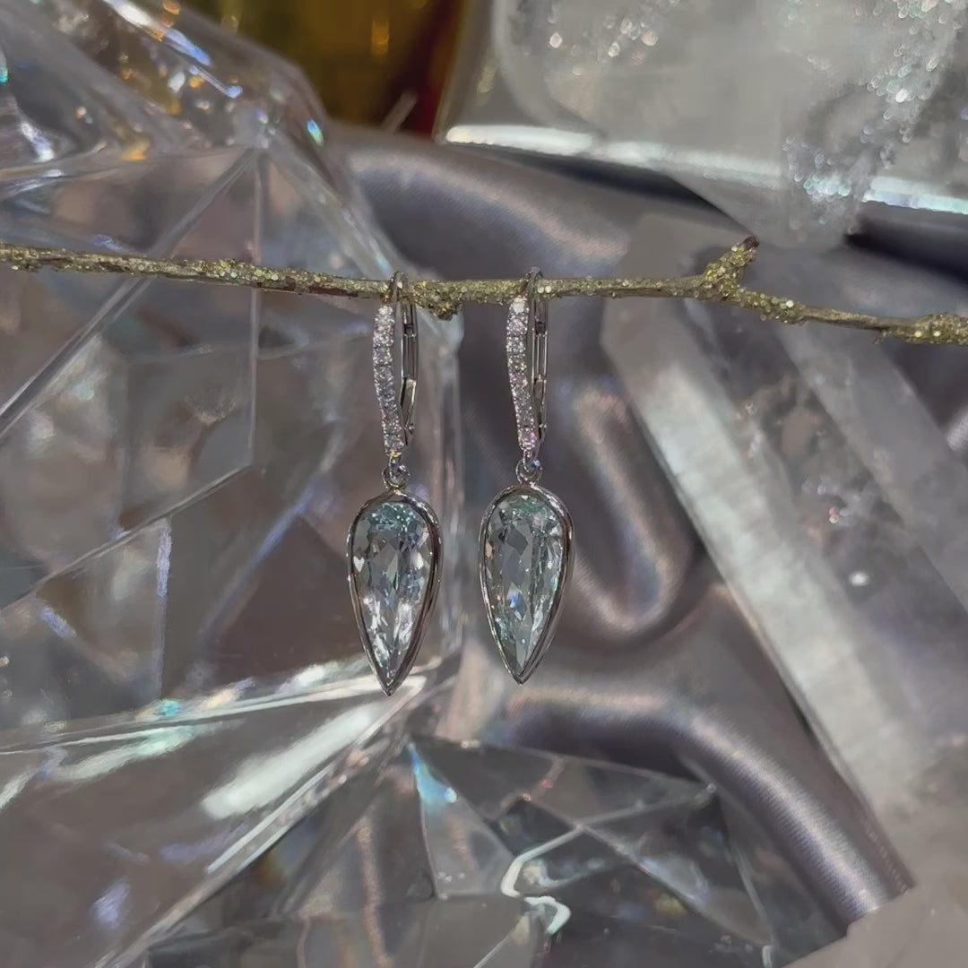 Load and play video in Gallery viewer, Aquamarine Pear Drop Earring
