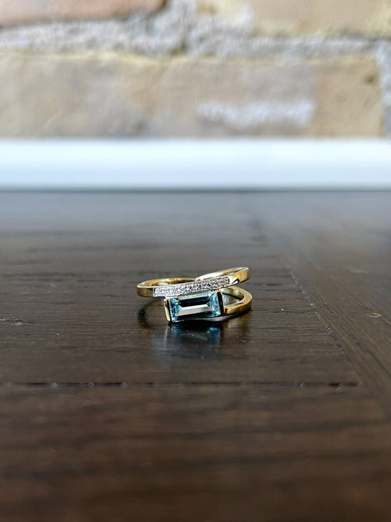 Load image into Gallery viewer, Breuning Blue Topaz and Diamond Ring
