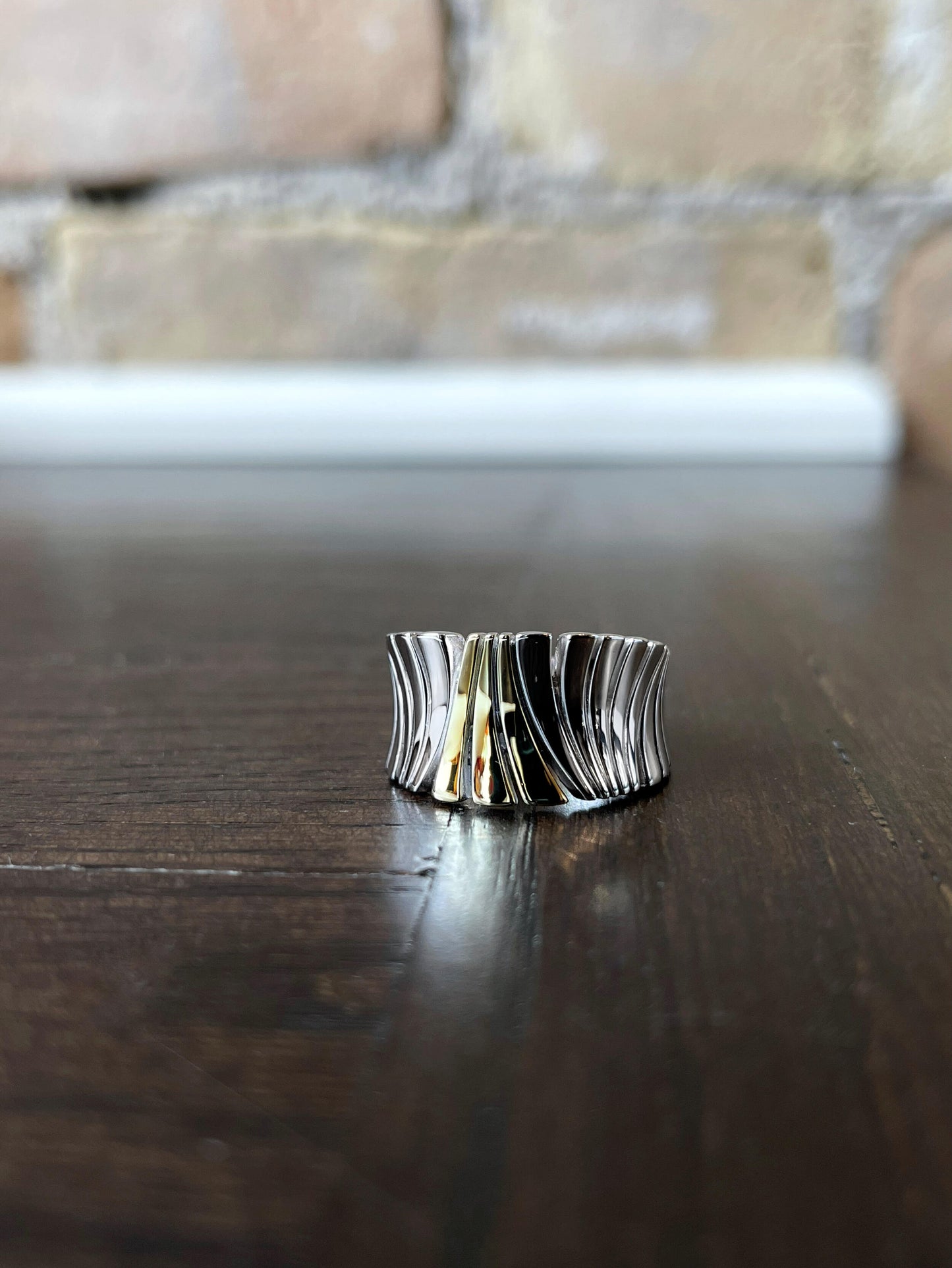 breuning-two-tone-zebra-ring