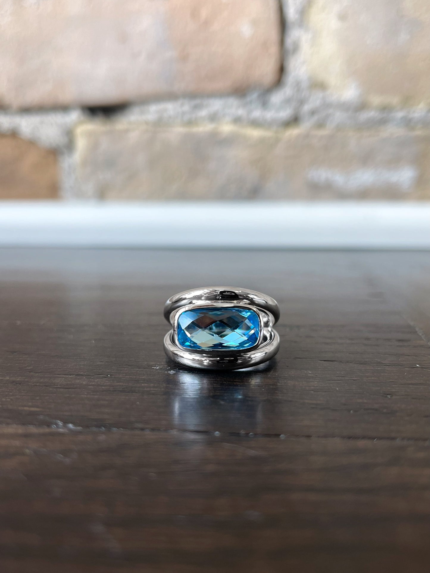 blue-topaz-chain-ring