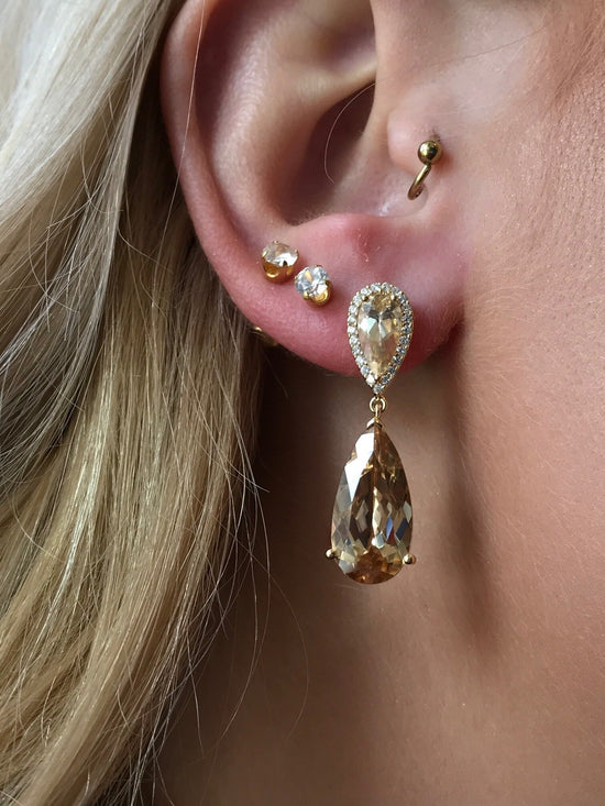 Load image into Gallery viewer, Plumb Gold Original Champagne Zircon Dangles
