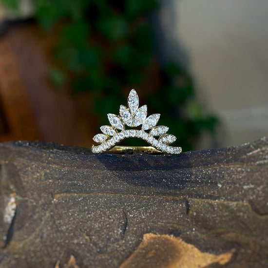 Zeghani Diamond Tiara Ring